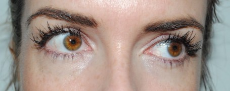 Model Co fibre Lash Brush On False Lashes Model Co fibre Lash Brush On False Lashes