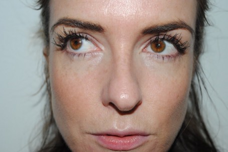 Model Co fibre Lash Brush On False Lashes Model Co fibre Lash Brush On False Lashes