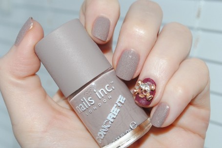 Nails Inc Concrete Polish Review - London Wall 1 nails inc concrete effect nail polish london wall 428x2861