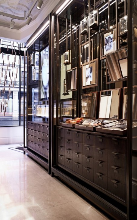 Burberry Beauty Hall in Burberry Regent Street 2 Burberry+beauty+counter+regent+street