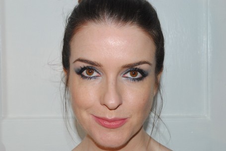 Bourjois Paris Blue Moonlight: Smoky Eye Trio No 15 Bleu Nuit 2 bourjois 252Bparis 252Bblue 252Bmoonlight 252Bsmoky 252Beye 252Bbleu 252Bnuit 428x2861
