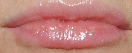 Clarins Gloss Prodige in Water Lily 09 2 clarins+gloss+prodige+water+lily+09