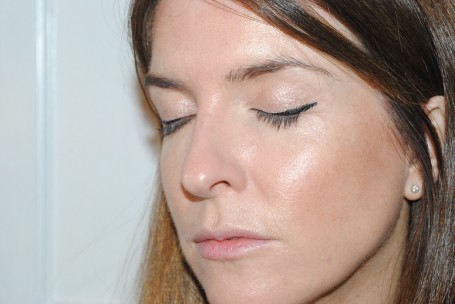 Boots SEVENTEEN Wet Look Lacquer Eye Liner Review and Swatch 2 Boots+17+Wet+look+lacquer+liner+review+swatch