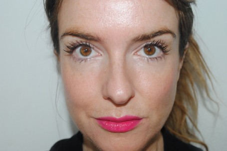 Bourjois Shine Edition Lipstick Review 4 bourjois+shine+edition+lipstick-famous-fuchsia-22-review-swatch