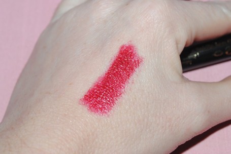 Max Factor Giant Pen Stick Review - Passionate Red 35 Swatch 2 max-factor-giant-pen-stick-passionate-red-review-swatch
