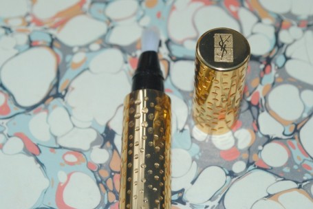 ysl-touche-eclat-collector-2013-bead-dress