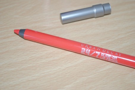 urban-decay-24-7-glide-on-lip-pencil-bang-review