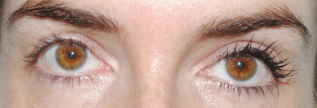 Avon Mega Effect Mascara Review - One coat, one eye avon-mega-effects-mascara-review-1-coat