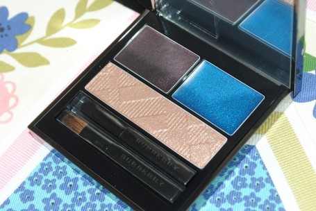 burberry-summer-splash-eye-palette-hot-tropic-2-review