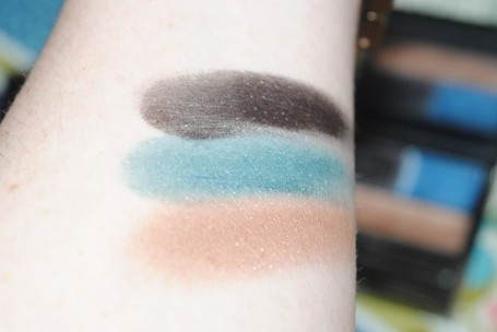 burberry-summer-splash-eye-palette-hot-tropic-2-swatches