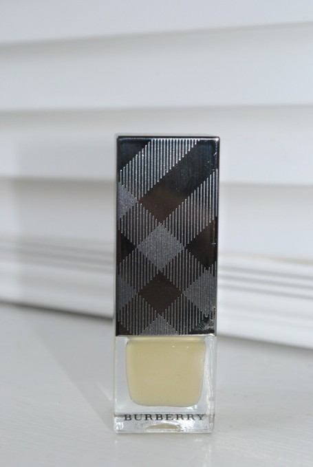 burberry-nail-polish-SS14-pale-yellow-415