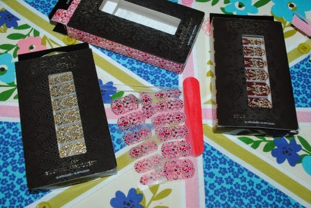 revlon-marchesa-3d-nail-jewel-appliques-review