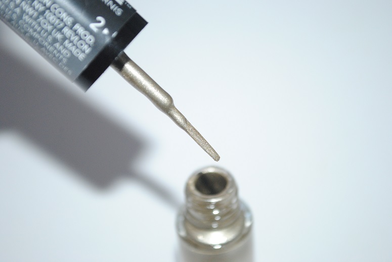 Revlon Nail Art Shiny Matte Review revlon-nail-art-shiny-matte-review-520-tortoise-shell