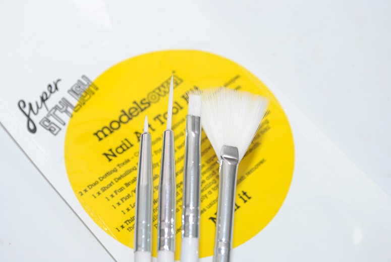 Models Own Nail Art Tool Kit models-own-nail-art-brushes-review