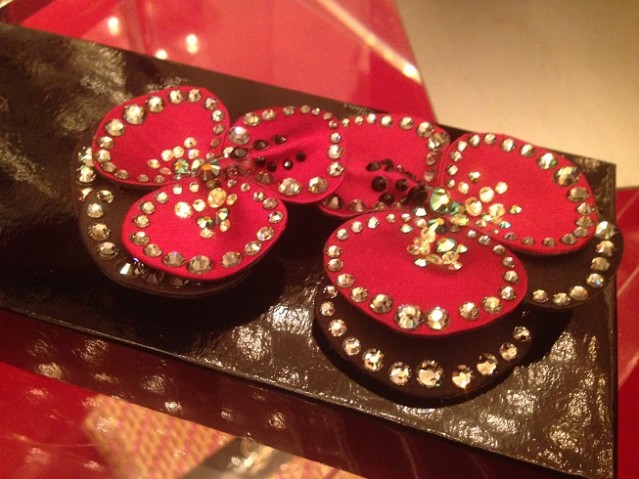 Rouge Louboutin Starlight Launches & Holiday Manicures 7 rouge-louboutin-starlight-box
