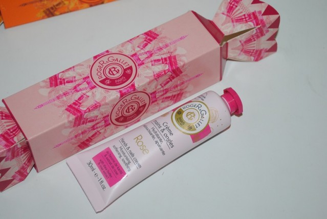 roger-&-gallet-Christmas-crackers-hand-nail-rose-kaleidoscopic