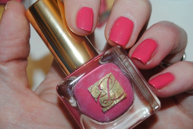 estee-lauder-spring-2015-nails-swatch-pink-dragon-n8