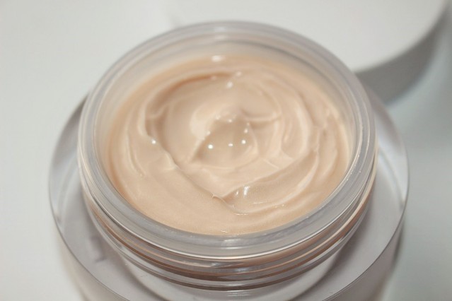 tom ford radiant moisture souffle