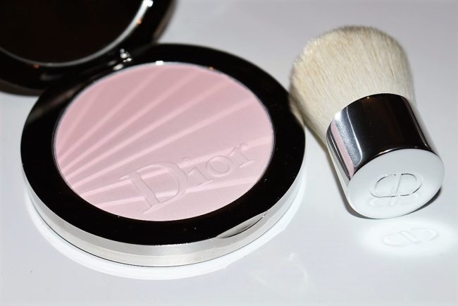 Dior Spring 2017 Colour Gradation Review & Swatches 11 Dior Spring 2017 Diorskin Nude Air Colour Gradation