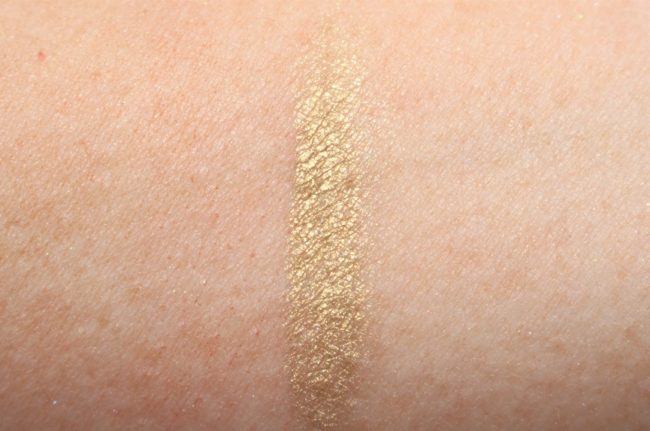 Dolce and Gabbana Holiday 2017 Makeup - Royal Parade Review & Swatches 9 Dolce and Gabbana Holiday 2017 Makeup Gold Kohl Swatch