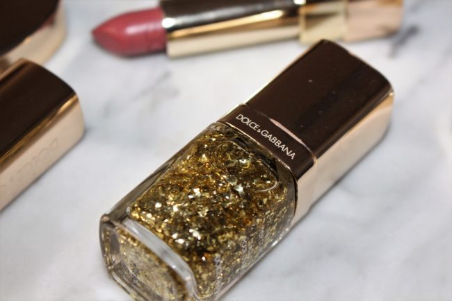 Dolce and Gabbana Holiday 2017 Makeup - Royal Parade Review & Swatches 10 Dolce and Gabbana Holiday 2017 Makeup