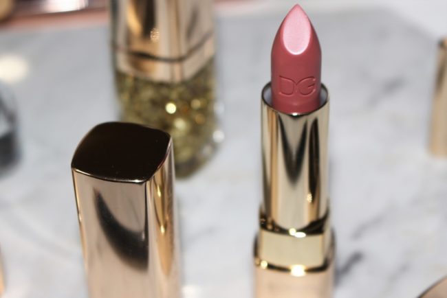 Dolce and Gabbana Holiday 2017 Makeup - Royal Parade Review & Swatches 5 Dolce and Gabbana Holiday 2017 Makeup - Royal Pink Lipstick